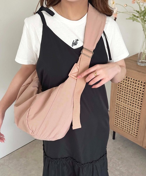 apres jour(アプレジュール)の「【apres jour×ARIAZ】ショルダーバッグ(ショルダーバッグ・レディース・アイボリー/ブラック/ピンク/カーキ/オフホワイト/ベージュ/ネイビー・FREE)」の17枚目の写真