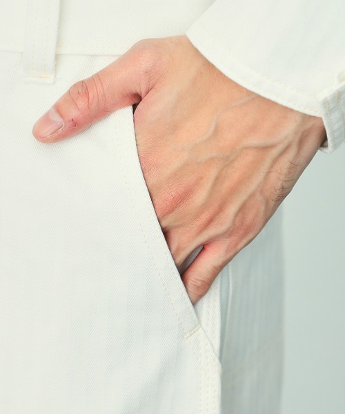 Lee(リー)の「Lee/リー SUPERSIZED/スーパーサイズド UNION-ALLS/ジャンプスーツ/オールインワン/デニムつなぎ【なにわ男子MV】(サロペット/オーバーオール・メンズ・ノンウォッシュ/アイボリー・MEDIUM/X-SMALL/LARGE/SMALL)」の20枚目の写真