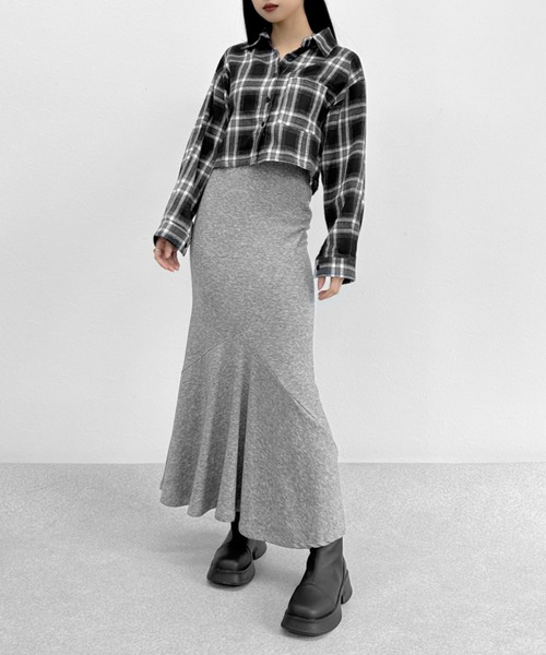 LVEU.(ラブユ.)の「Asymmetric mermaid skirt / アシンメトリーマーメイドスカート(スカート・レディース・グレー/ブラック・FREE)」の18枚目の写真