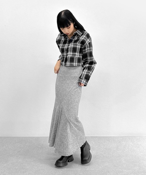 LVEU.(ラブユ.)の「Asymmetric mermaid skirt / アシンメトリーマーメイドスカート(スカート・レディース・グレー/ブラック・FREE)」の21枚目の写真