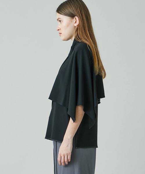 rito structure（リトストラクチャー）の「Triacetate Double Cloth Bow-Tie Cape Blouse（その他トップス・レディース・ブラック/イエロー・2）」の5枚目の写真