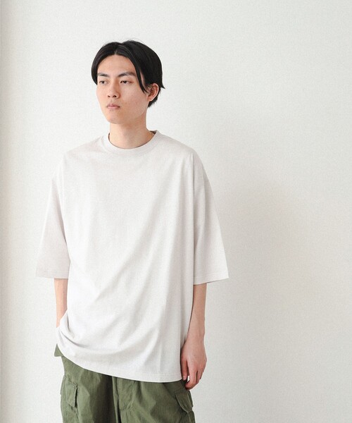 BEAMS(ビームス)の「BEAMS / ルーズ シルケット Tシャツ(Tシャツ/カットソー・メンズ・ブラック/ホワイト系その他6/ブラウン・S/M/L/XL)」の2枚目の写真