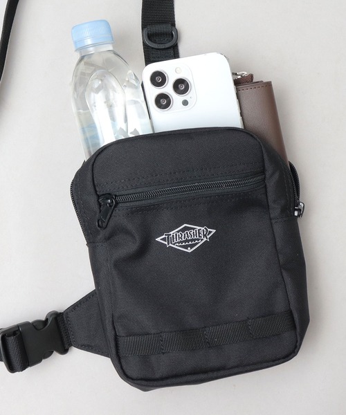 THRASHER（スラッシャー）の「撥水加工 ポリエステル ボックス型 ミニボディバッグ（ボディバッグ/ウエストポーチ・メンズ・ブラック・FREE）」の7枚目の写真