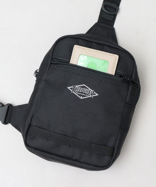 THRASHER（スラッシャー）の「撥水加工 ポリエステル ボックス型 ミニボディバッグ（ボディバッグ/ウエストポーチ・メンズ・ブラック・FREE）」の17枚目の写真