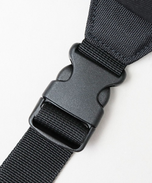 THRASHER（スラッシャー）の「撥水加工 ポリエステル ボックス型 ミニボディバッグ（ボディバッグ/ウエストポーチ・メンズ・ブラック・FREE）」の3枚目の写真