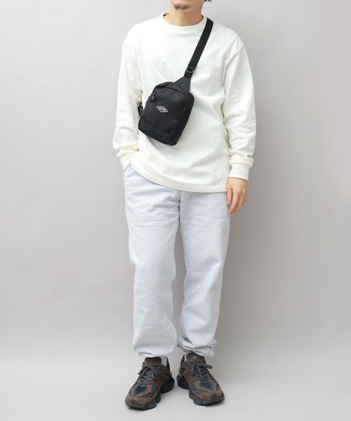 THRASHER（スラッシャー）の「撥水加工 ポリエステル ボックス型 ミニボディバッグ（ボディバッグ/ウエストポーチ・メンズ・ブラック・FREE）」の4枚目の写真