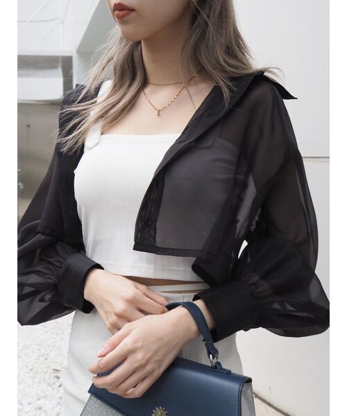 EVRIS（エヴリス）の「シアークロップドシャツ（シャツ/ブラウス・レディース・ブラック/ピンク/ブルー/ホワイト・FREE）」の3枚目の写真