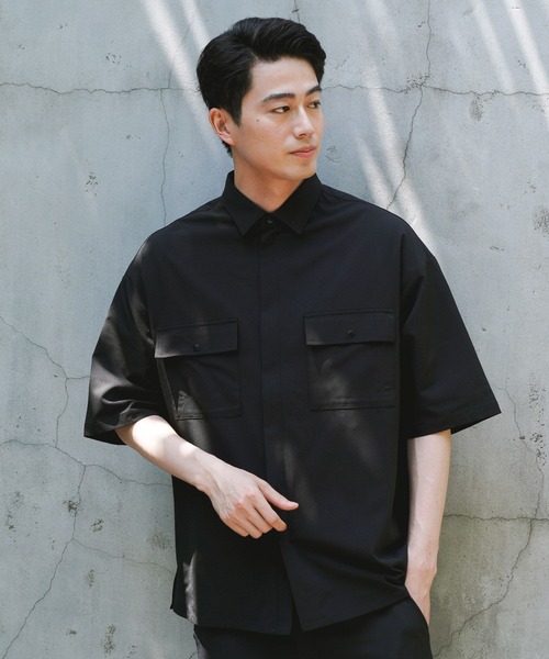 BAYFLOW（ベイフロー）の「【吸水速乾】COOLMAX フロントジップ 半袖シャツ（シャツ/ブラウス・メンズ・グレー/ブラック・LARGE/MEDIUM）」の20枚目の写真