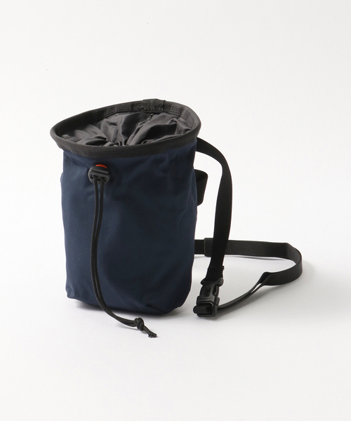 Mammut（マムート）の「【MAMMUT / マムート】チョークバッグ（ボディバッグ/ウエストポーチ・メンズ・ベージュ/ネイビー/ブラック・FREE）」の3枚目の写真