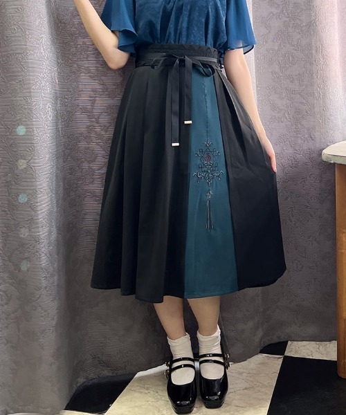 axes femme(アクシーズファム)の「チャイナ風刺繍スカート(スカート・レディース・ブラック/レッド/ネイビー・FREE)」の2枚目の写真