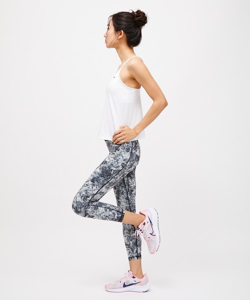 NERGY（ナージー）の「【NIKE】ナイキ インディ ブラ タンクトップ ウィメンズ（キャミソール・レディース・ブラック/ホワイト・L/M/S）」の20枚目の写真