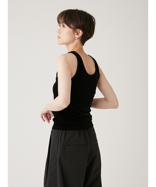 emmi（エミ）の「【emmi atelier】2wayベロアタンクトップ（タンクトップ・レディース・ブラック/バーガンディー/グレー・FREE）」の6枚目の写真