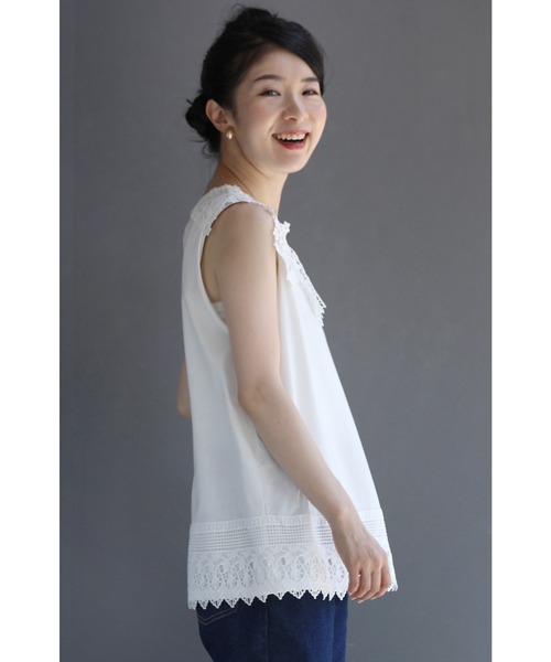 重ね着も可愛い。デコルテ覆う白花レース襟のカットソートップス（Tシャツ/カットソー）｜CAWAII（カワイイ）