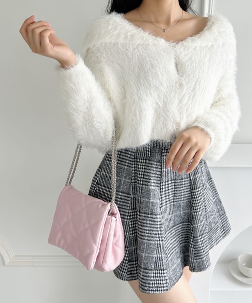 Loueme(ルエム)の「キルティングフラップショルダーバッグ(ショルダーバッグ・レディース・ブラック/ピンク/アイボリー・FREE)」の16枚目の写真