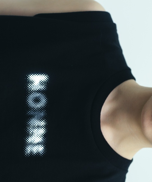 Charles Chaton(シャルルシャトン)の「HONNE タンクトップ(タンクトップ・レディース・ブラック/ホワイト・FREE)」の2枚目の写真