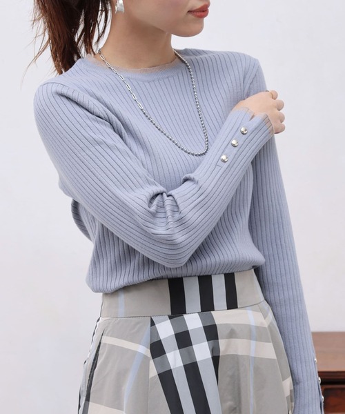 Chez toi（シェトワ）の「配色ライン袖口ボタンリブプルオーバー（ニット/セーター・レディース・マスタード/オフホワイト/ブラック/サックスブルー・FREE）」の3枚目の写真