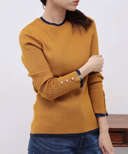 Chez toi（シェトワ）の「配色ライン袖口ボタンリブプルオーバー（ニット/セーター・レディース・マスタード/オフホワイト/ブラック/サックスブルー・FREE）」の11枚目の写真