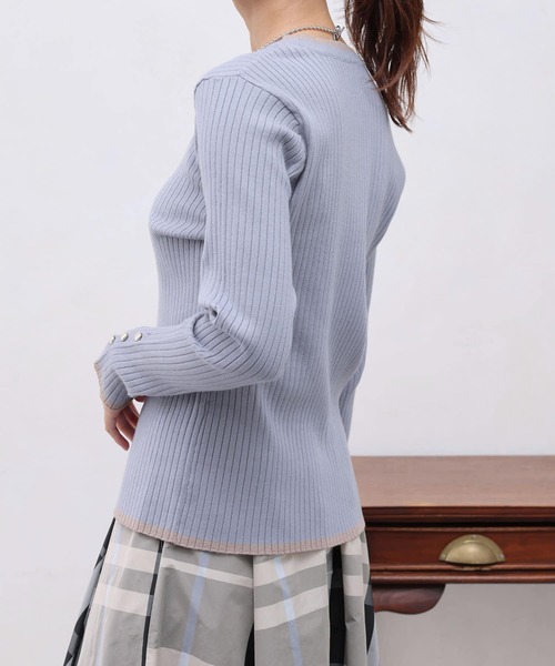 Chez toi（シェトワ）の「配色ライン袖口ボタンリブプルオーバー（ニット/セーター・レディース・マスタード/オフホワイト/ブラック/サックスブルー・FREE）」の14枚目の写真