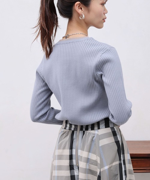 Chez toi（シェトワ）の「配色ライン袖口ボタンリブプルオーバー（ニット/セーター・レディース・マスタード/オフホワイト/ブラック/サックスブルー・FREE）」の15枚目の写真