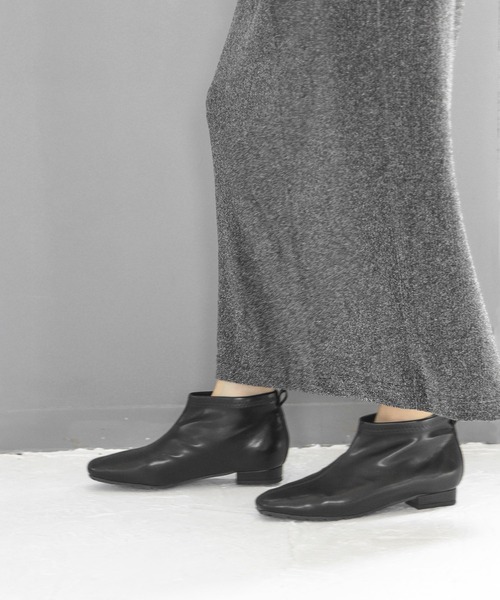 SOROTTO（ソロット）の「ふかふかインソール/スクエアトゥのストレッチアンクルブーツ（ブーツ・レディース・ブラック/ライトブラウン/ベージュ・3L/S/L/M/LL）」の2枚目の写真