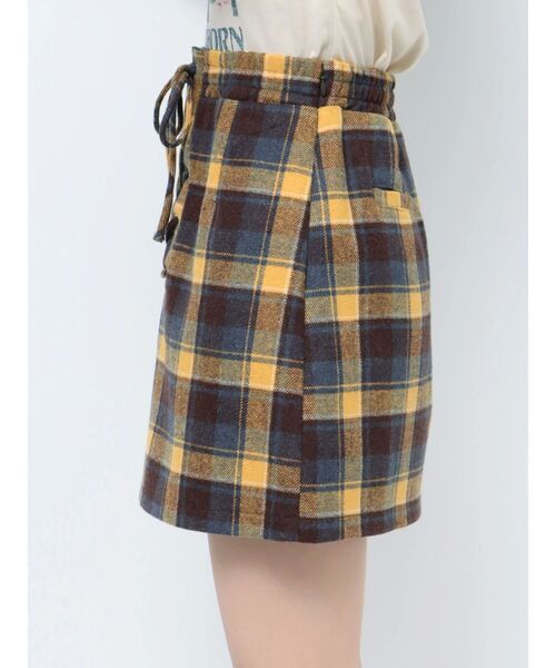 jouetie(ジュエティ)の「レースアップボックスミニスカート(スカート・レディース・ブルー/ブラック/イエロー・MEDIUM)」の5枚目の写真