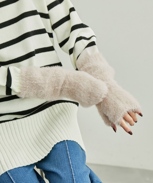 ROPE' PICNIC（ロペピクニック）の「シャギーフィンガーレスグローブ（手袋・レディース・ピンク/キナリ/ベージュ・FREE）」の2枚目の写真