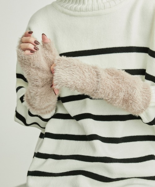 ROPE' PICNIC（ロペピクニック）の「シャギーフィンガーレスグローブ（手袋・レディース・ピンク/キナリ/ベージュ・FREE）」の11枚目の写真