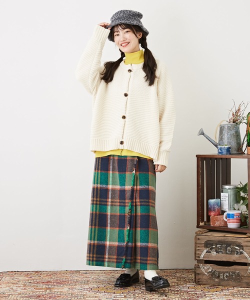 CUBE SUGAR(キューブシュガー)の「モール×ループヤーンニット切替カーディガン(カーディガン/ボレロ・レディース・ホワイト/オレンジ/イエロー/ブルー・M)」の5枚目の写真