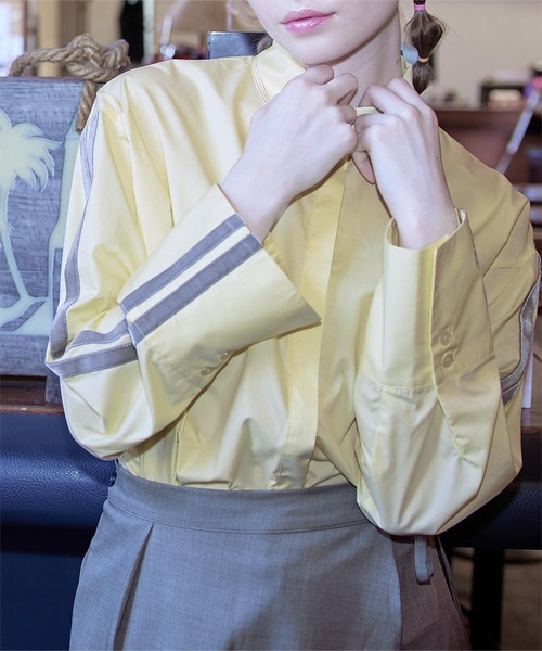 miette(ミエット)の「ラインスリーブオーバーサイズシャツ(シャツ/ブラウス・レディース・ライトブルー/オフホワイト/イエロー・FREE)」の9枚目の写真