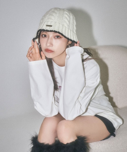 ANDGEEBEE（アンジービー）の「UNISEX ニットバケハ（ハット・レディース・アイボリー/チャコールグレー・FREE）」の3枚目の写真