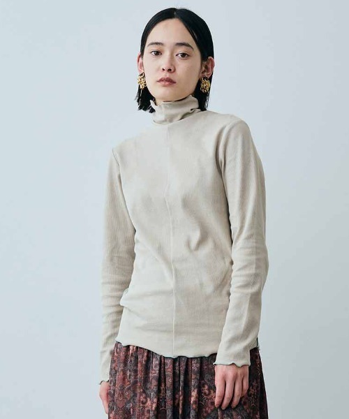 MEDE19F（メデジュウキュウ）の「ＭＥＤＥ１９Ｆ　吸湿発熱コットンハイネックトップス（その他トップス・レディース・ブラウン/ベージュ/チャコールグレー・X-LARGE/MEDIUM/LARGE）」の3枚目の写真