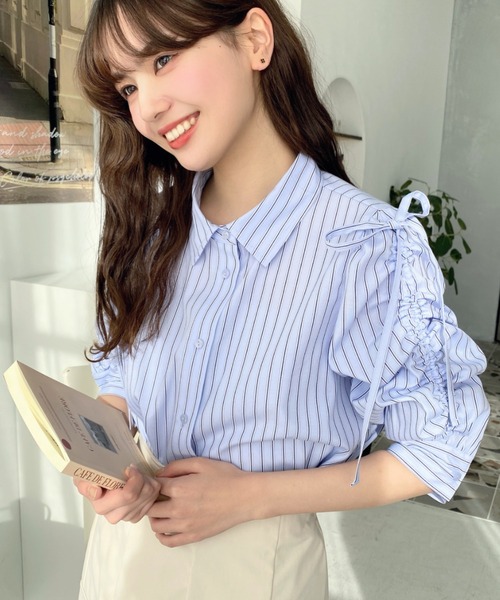 moment+(モーメントプラス)の「【累計販売枚数1万枚突破!】マルチストライプ袖シャーリングシャツブラウス(シャツ/ブラウス・レディース・サックスブルー/ピンク/イエロー・M/L)」の18枚目の写真