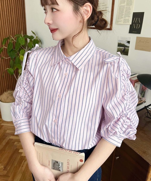 moment+(モーメントプラス)の「【累計販売枚数1万枚突破!】マルチストライプ袖シャーリングシャツブラウス(シャツ/ブラウス・レディース・サックスブルー/ピンク/イエロー・M/L)」の12枚目の写真