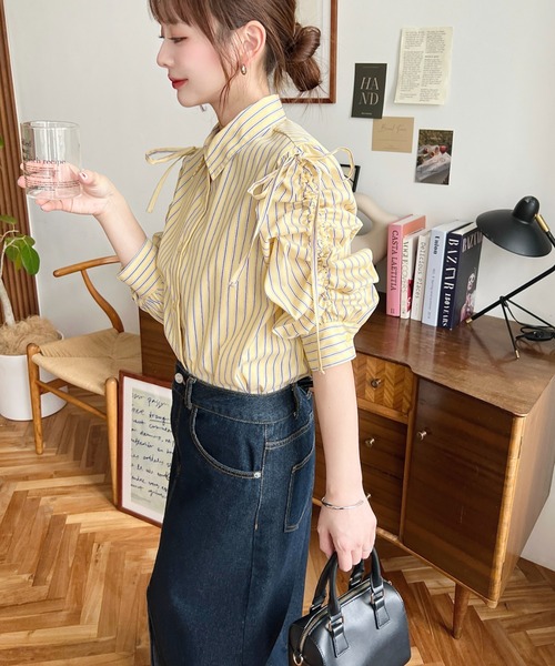 moment+(モーメントプラス)の「【累計販売枚数1万枚突破!】マルチストライプ袖シャーリングシャツブラウス(シャツ/ブラウス・レディース・サックスブルー/ピンク/イエロー・M/L)」の6枚目の写真