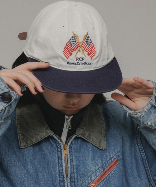 M TO R（ムウトアール）の「【ROYAL CITY PARK】FLAG CAP（キャップ・レディース・ホワイト・FREE）」の2枚目の写真