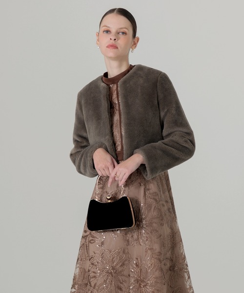 ファー クルーネック ノーカラーショートコート Leja（レジャ）の「【LEJA】ドレスに合うアウターノーカラー