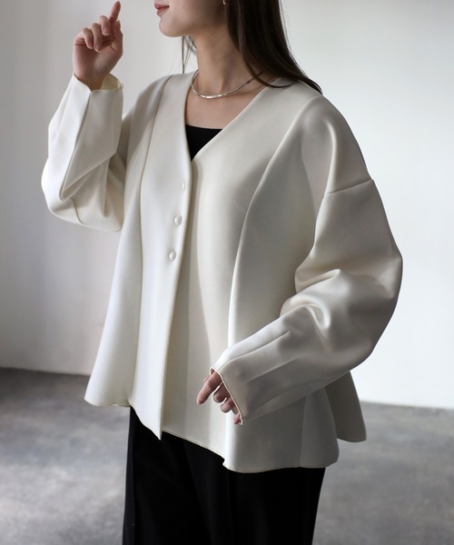 Riberry（リベリー）の「ダンボールペプラムカーディガン（カーディガン/ボレロ・レディース・ブラック/アイボリー・FREE）」の14枚目の写真