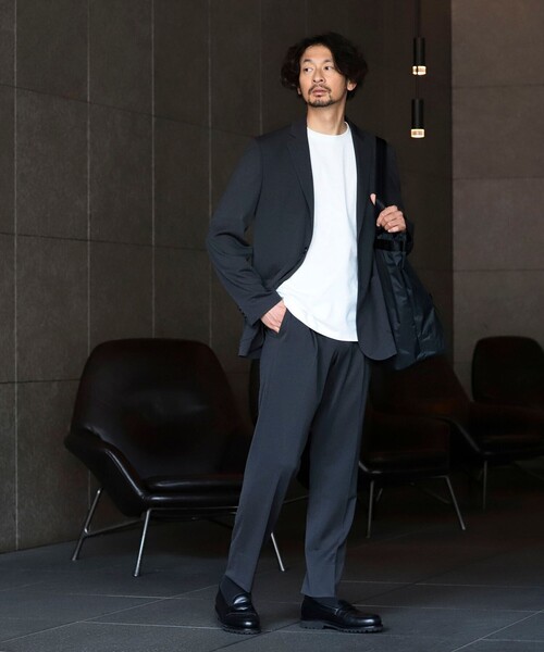 B:MING by BEAMS（ビーミングバイビームス）の「B:MING by BEAMS / NOMAD Breeze Cool(R) メッシュ 1プリーツ スラックス 24SS (セットアップ対応)（スーツパンツ・メンズ・チャコールグレー/ネイビー/オリーブ・X-LARGE/LARGE/MEDIUM/SMALL）」の4枚目の写真