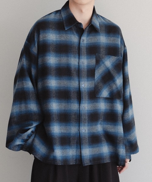 epnok(エプノック)の「アソートベーシックルーズシャツ(シャツ/ブラウス・メンズ・グレイッシュベージュ/ブラック/オフホワイト/サックスブルー/ホワイト系その他/ブルー/ダークグリーン/チャコールグレー/ブラック系その他/ブルー系その他/ダークグレー・SMALL/LARGE/MEDIUM)」の11枚目の写真