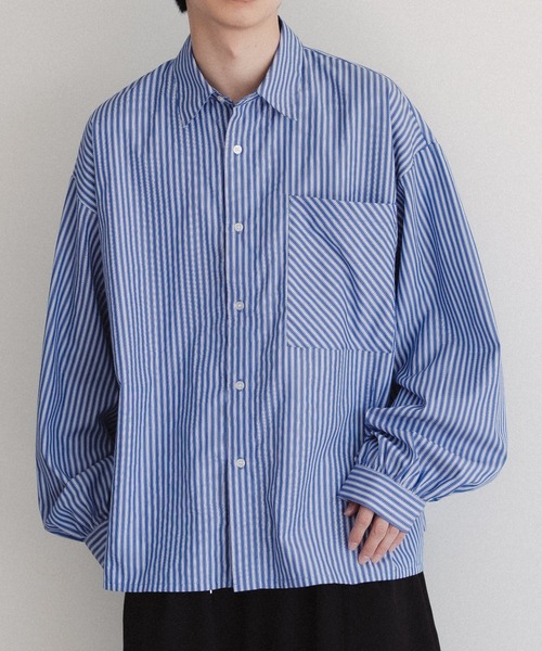 epnok(エプノック)の「アソートベーシックルーズシャツ(シャツ/ブラウス・メンズ・グレイッシュベージュ/ブラック/オフホワイト/サックスブルー/ホワイト系その他/ブルー/ダークグリーン/チャコールグレー/ブラック系その他/ブルー系その他/ダークグレー・SMALL/LARGE/MEDIUM)」の10枚目の写真