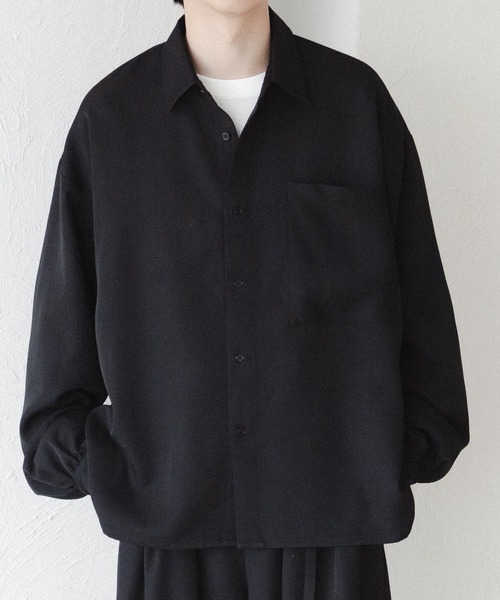 epnok(エプノック)の「アソートベーシックルーズシャツ(シャツ/ブラウス・メンズ・グレイッシュベージュ/ブラック/オフホワイト/サックスブルー/ホワイト系その他/ブルー/ダークグリーン/チャコールグレー/ブラック系その他/ブルー系その他/ダークグレー・SMALL/LARGE/MEDIUM)」の3枚目の写真