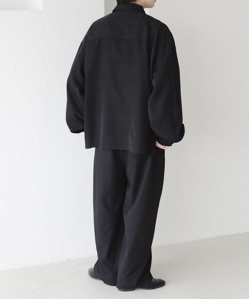 epnok(エプノック)の「アソートベーシックルーズシャツ(シャツ/ブラウス・メンズ・グレイッシュベージュ/ブラック/オフホワイト/サックスブルー/ホワイト系その他/ブルー/ダークグリーン/チャコールグレー/ブラック系その他/ブルー系その他/ダークグレー・SMALL/LARGE/MEDIUM)」の16枚目の写真