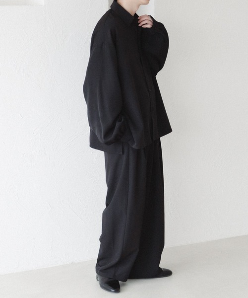 epnok(エプノック)の「アソートベーシックルーズシャツ(シャツ/ブラウス・メンズ・グレイッシュベージュ/ブラック/オフホワイト/サックスブルー/ホワイト系その他/ブルー/ダークグリーン/チャコールグレー/ブラック系その他/ブルー系その他/ダークグレー・SMALL/LARGE/MEDIUM)」の17枚目の写真