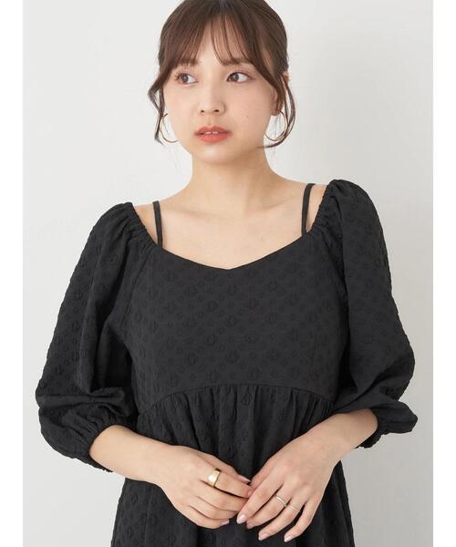 earth music&ecology（アースミュージックアンドエコロジー）の「2wayパフスリーブ表面感ワンピース（ワンピース・レディース・パープル/ブラック/オフホワイト・FREE）」の6枚目の写真