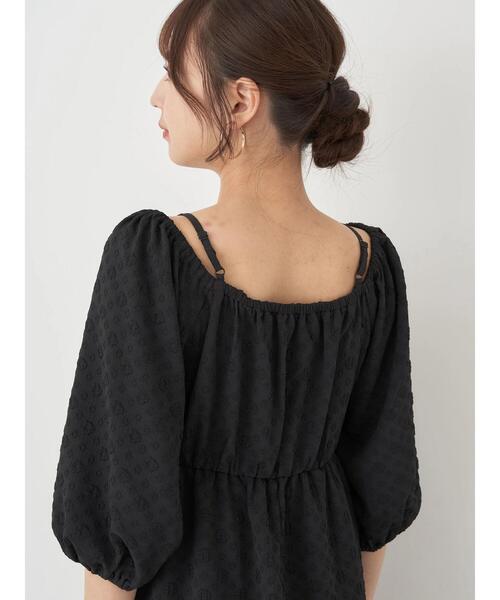 earth music&ecology（アースミュージックアンドエコロジー）の「2wayパフスリーブ表面感ワンピース（ワンピース・レディース・パープル/ブラック/オフホワイト・FREE）」の7枚目の写真