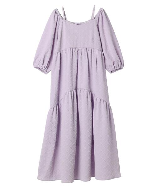earth music&ecology（アースミュージックアンドエコロジー）の「2wayパフスリーブ表面感ワンピース（ワンピース・レディース・パープル/ブラック/オフホワイト・FREE）」の4枚目の写真