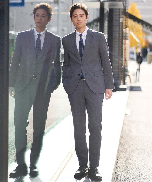 a.v.v（アーヴェヴェ）の「【ビジネス/七五三/セレモニー】シャークスキンストレッチイージースラックス（セットアップ可）（スラックス・メンズ・ネイビー/チャコールグレー・46/48/50）」の21枚目の写真