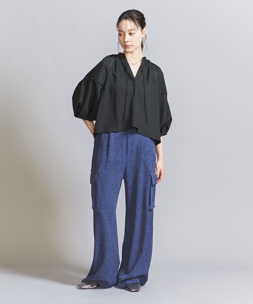 BEAUTY&YOUTH UNITED ARROWS(ビューティーアンドユースユナイテッドアローズ)の「Vネック ボリュームスリーブ トップス(シャツ/ブラウス・レディース・ブラック/ライム/オフホワイト・FREE)」の9枚目の写真