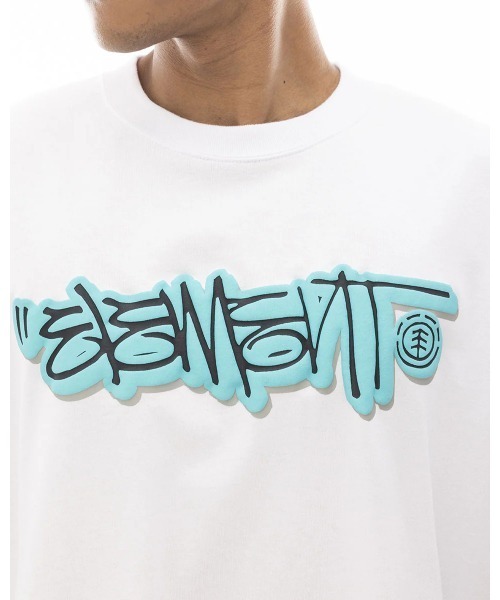 ELEMENT(エレメント)の「ELEMENT メンズ TAG SS Tシャツ 【2024年春夏モデル】/エレメント半袖ロゴTシャツ(Tシャツ/カットソー・メンズ・ブラック/ホワイト/グリーン・X-LARGE/LARGE/MEDIUM)」の4枚目の写真