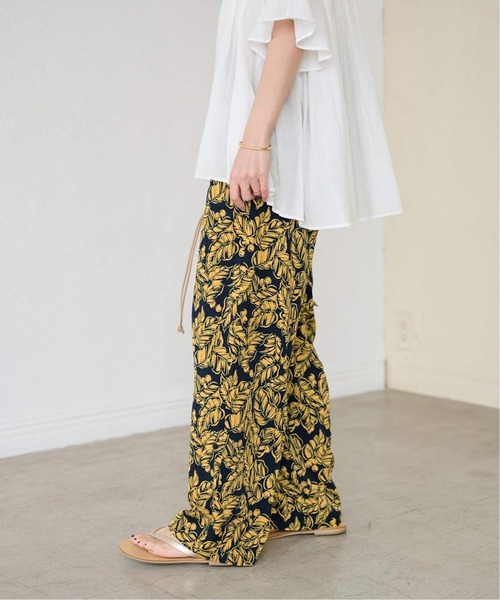 JOURNAL STANDARD relume（ジャーナルスタンダード　レリューム）の「《追加2》ベリープリントパンツ（その他パンツ・レディース・グリーン/ベージュ/イエロー・FREE）」の6枚目の写真